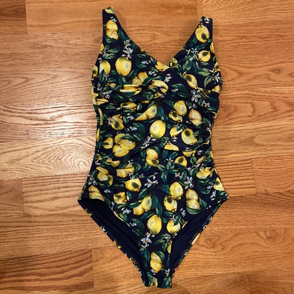 ✨ NIP TUCK SWIM 🍋 Lemon Print Ruched Swimsuit One Piece Multi Fit Cups - Picture 1 of 15